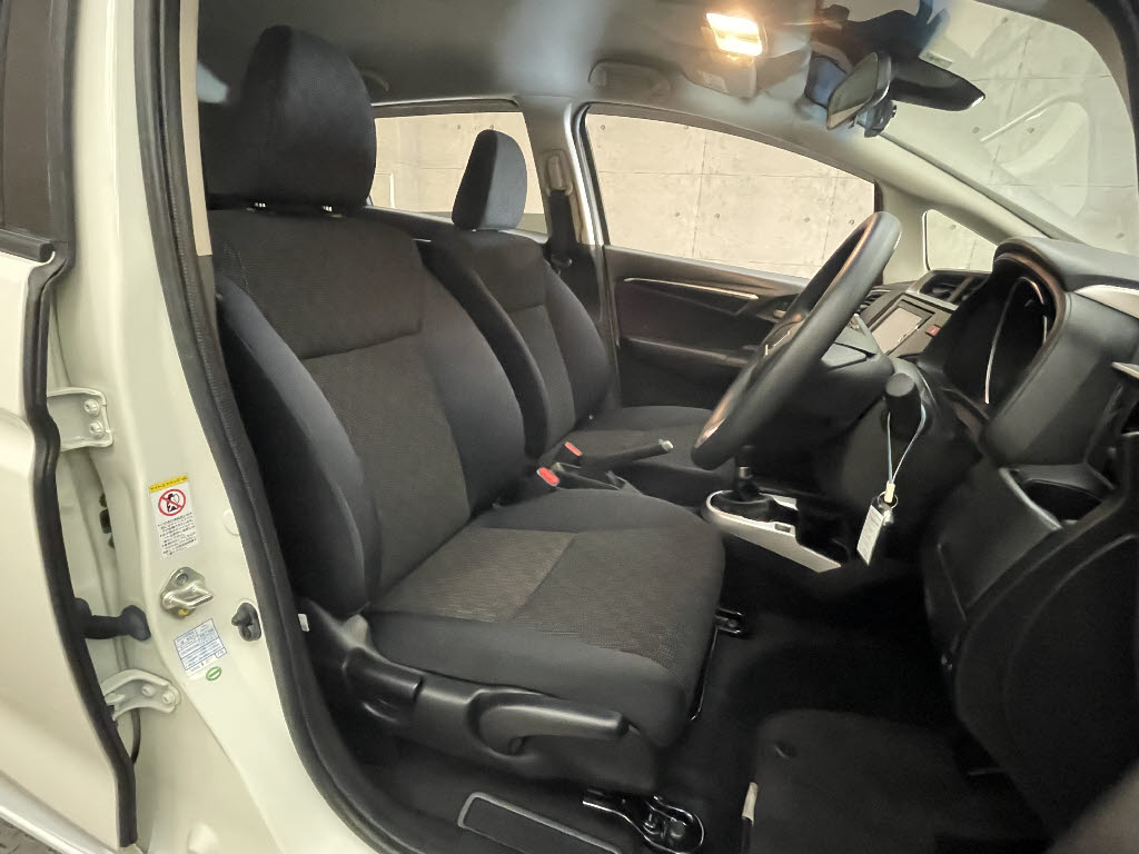 ホンダ フィット3枚目