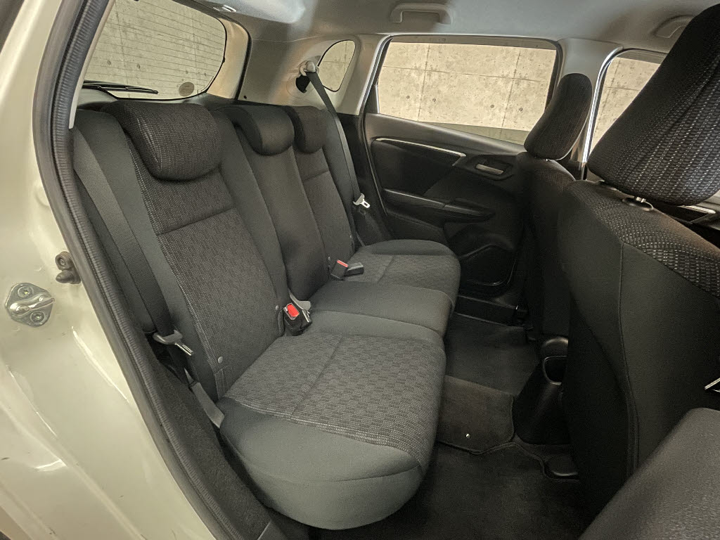 ホンダ フィット4枚目