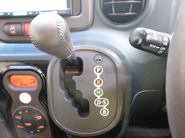 トヨタ ポルテ17枚目