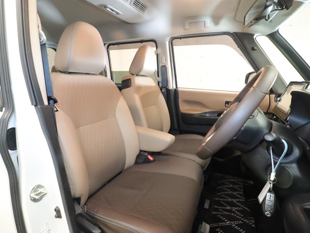 ニッサン ルークス3枚目