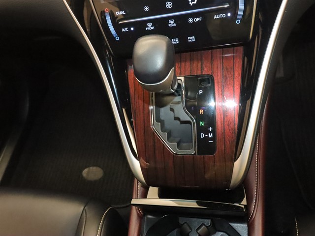 トヨタ ハリアー18枚目