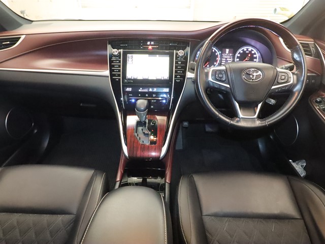 トヨタ ハリアー2枚目