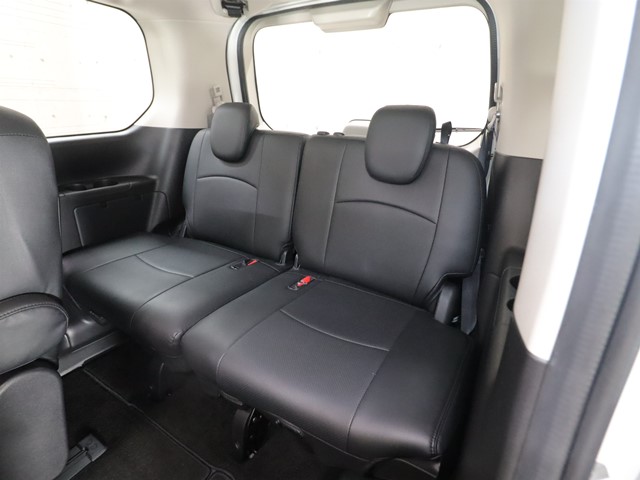 ニッサン セレナ10枚目