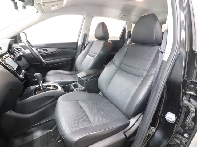 ニッサン エクストレイル5枚目