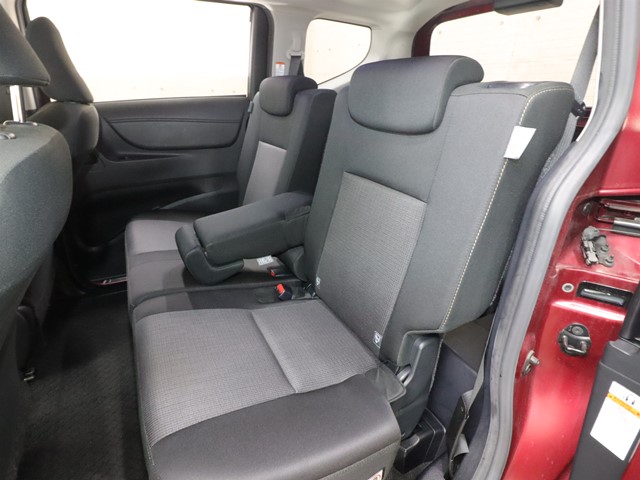 トヨタ シエンタ ハイブリッド6枚目