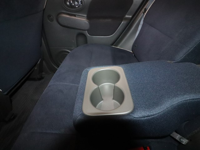 ニッサン キューブ9枚目