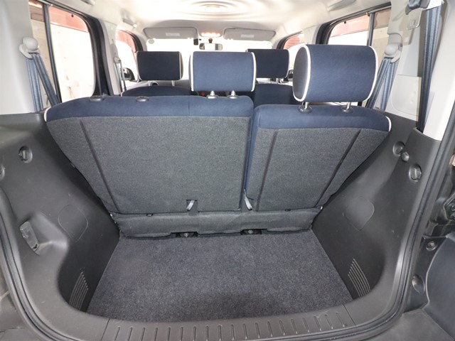 ニッサン キューブ10枚目