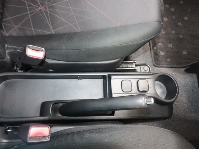 マツダ デミオ17枚目