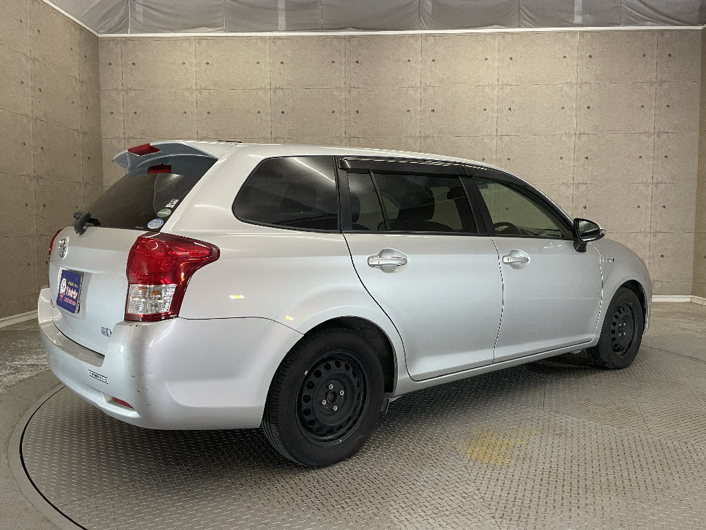 トヨタ カローラフィールダーHV1枚目