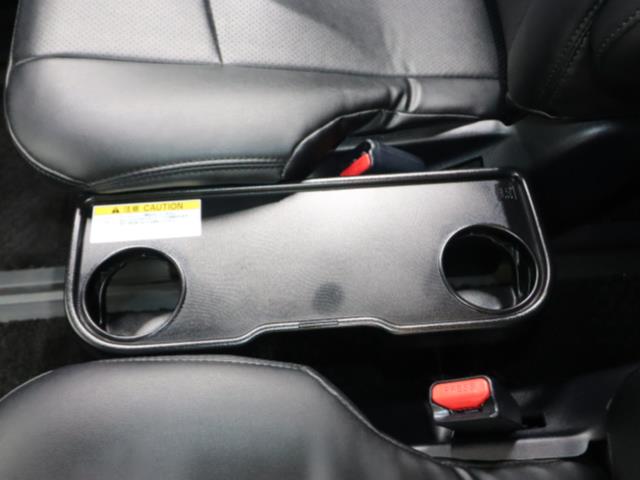 トヨタ ヴォクシー9枚目