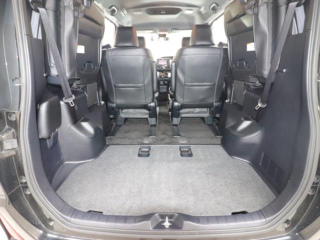 トヨタ ヴォクシー12枚目