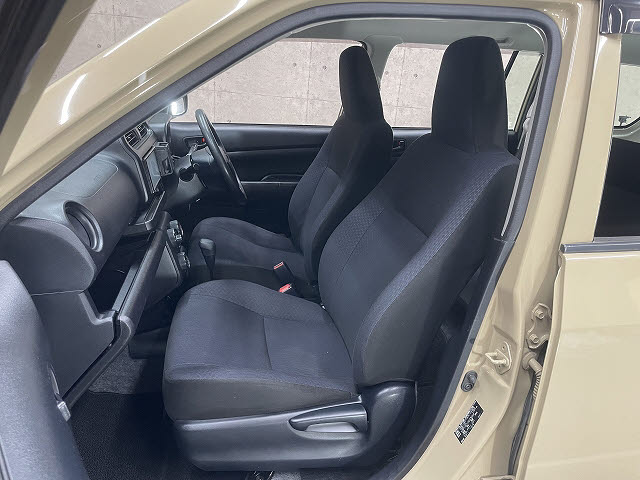 トヨタ プロボックスV5枚目