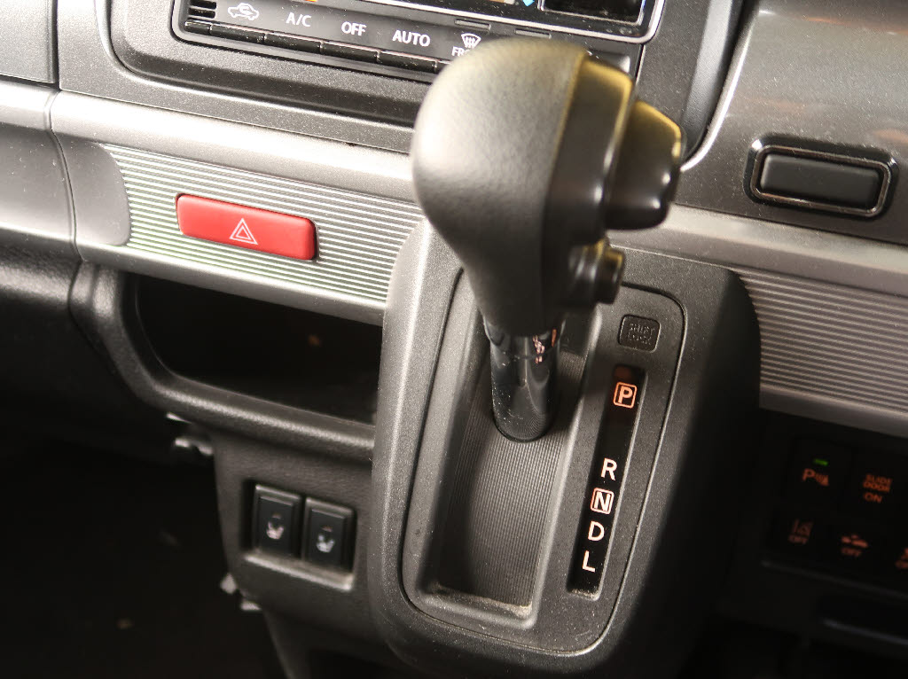 スズキ スペーシアギア12枚目