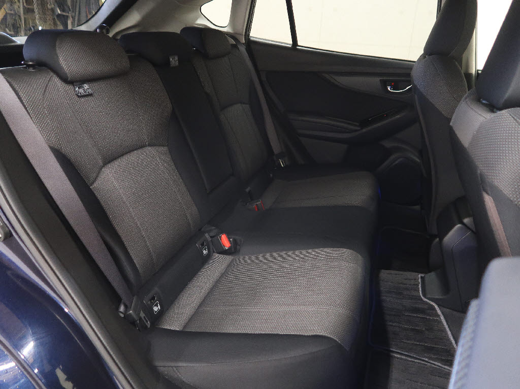 スバル インプレッサスポーツ5枚目