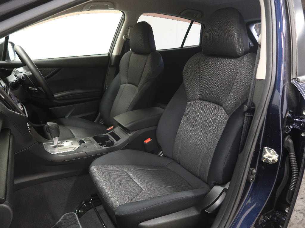 スバル インプレッサスポーツ6枚目