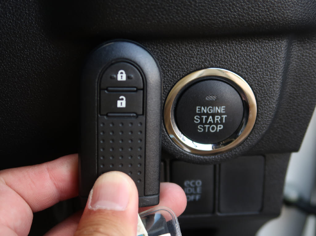 ダイハツ ムーヴカスタム17枚目