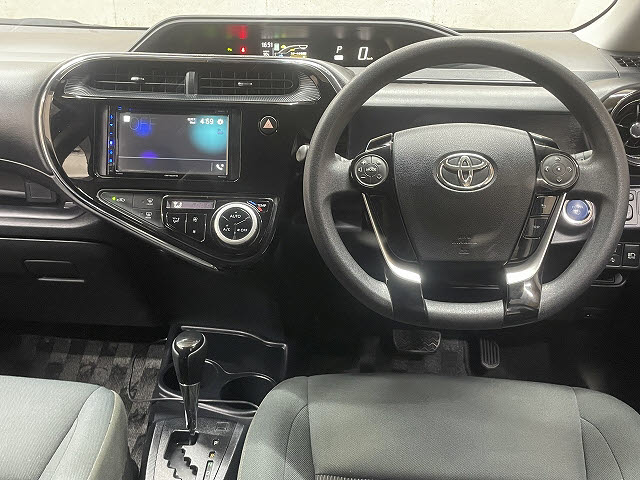 トヨタ アクア2枚目