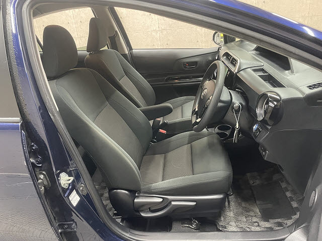 トヨタ アクア3枚目