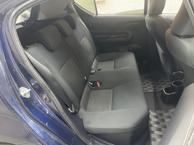 トヨタ アクア4枚目