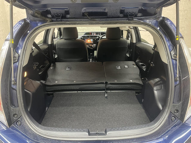 トヨタ アクア8枚目