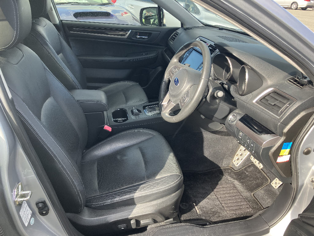 スバル レガシィＢ４10枚目