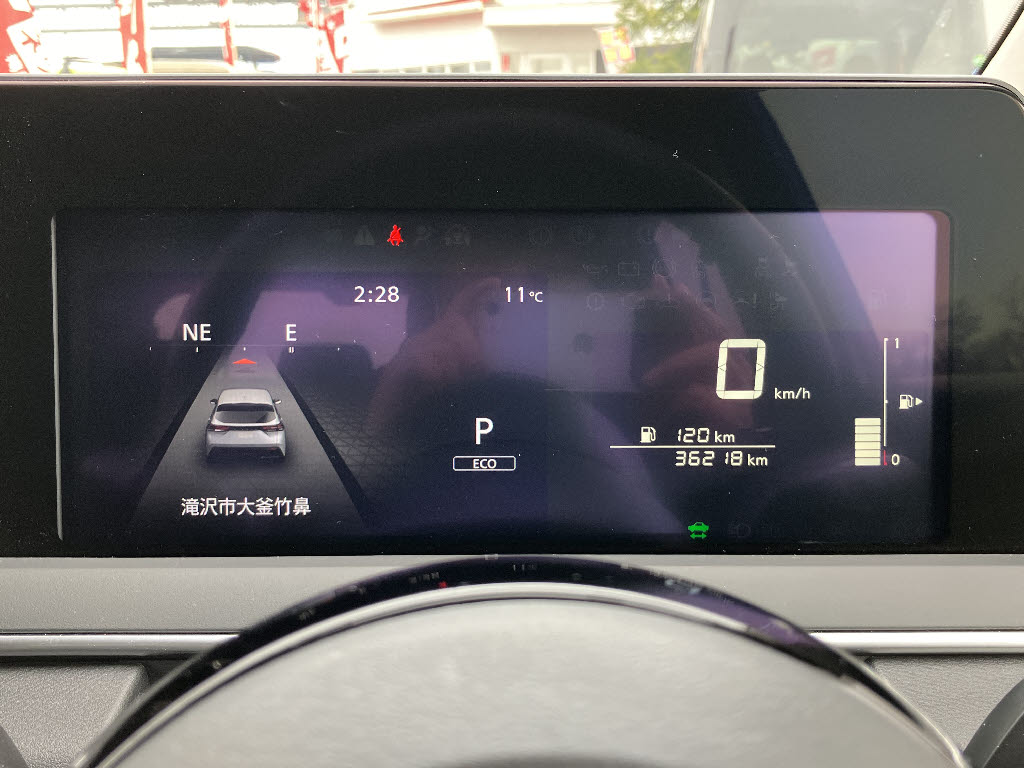 ニッサン ノート5枚目