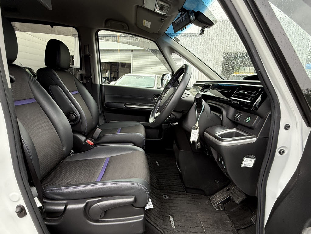 ホンダ ステップワゴン8枚目