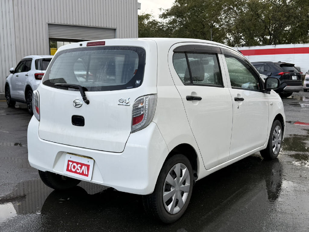 ダイハツ ミライース17枚目