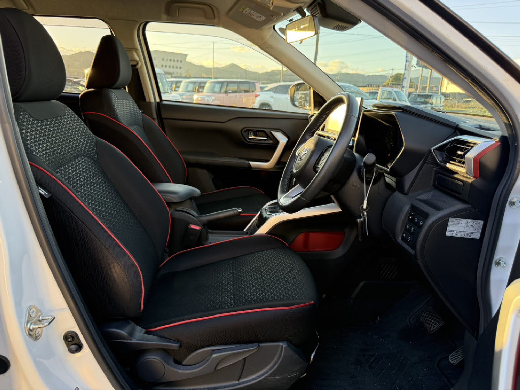 トヨタ ライズ8枚目