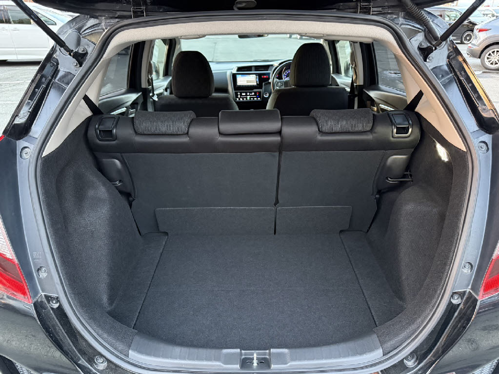 ホンダ フィット10枚目