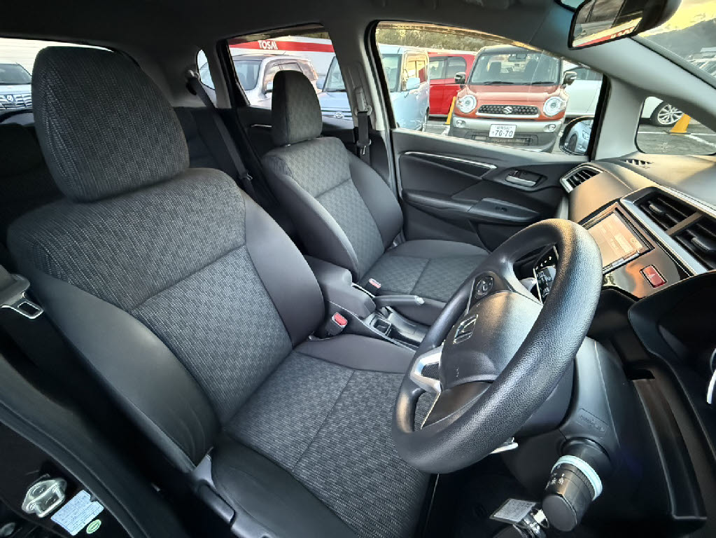 ホンダ フィット8枚目