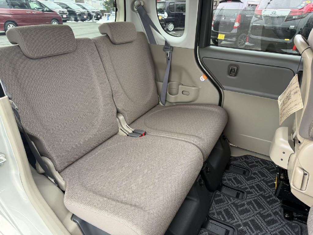 ダイハツ タント9枚目