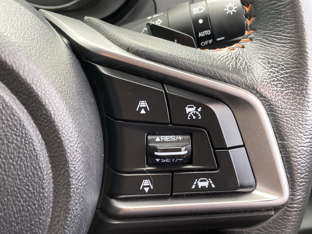 スバル XV9枚目
