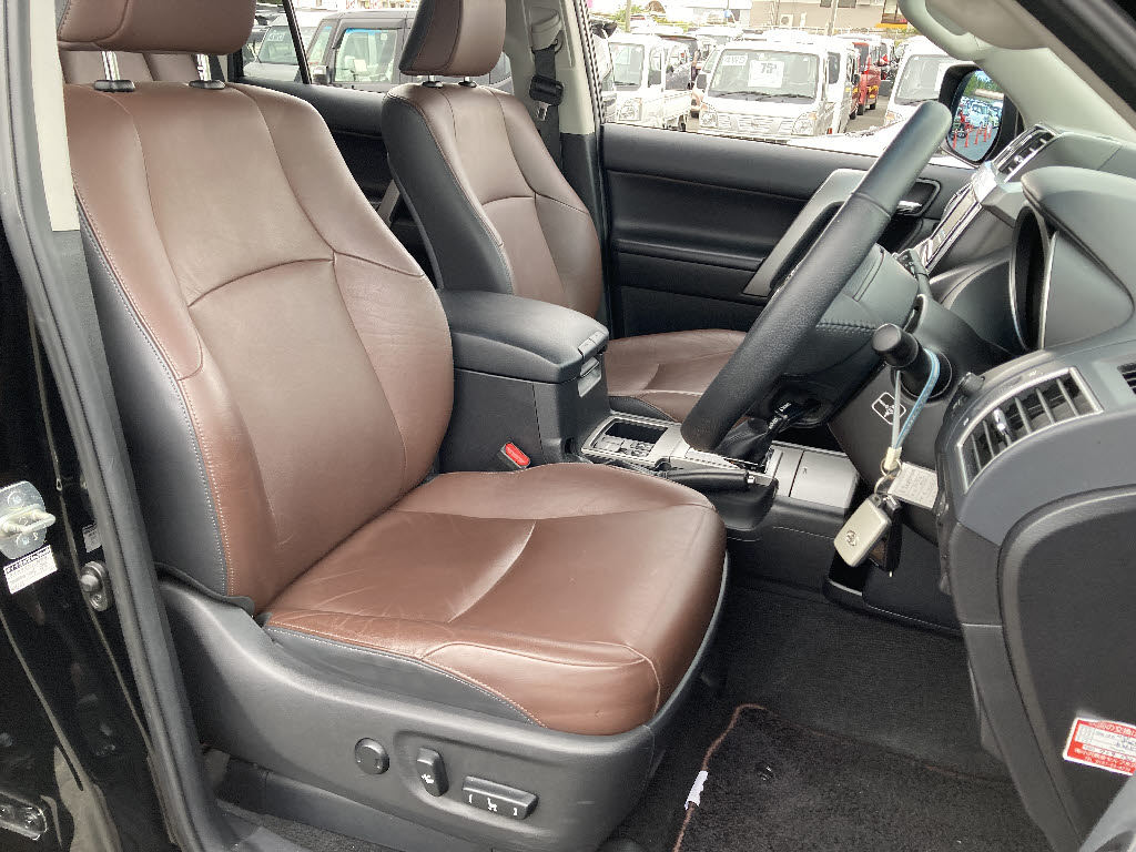 トヨタ ランドクルーザー プラド12枚目