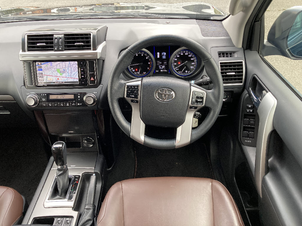 トヨタ ランドクルーザー プラド3枚目