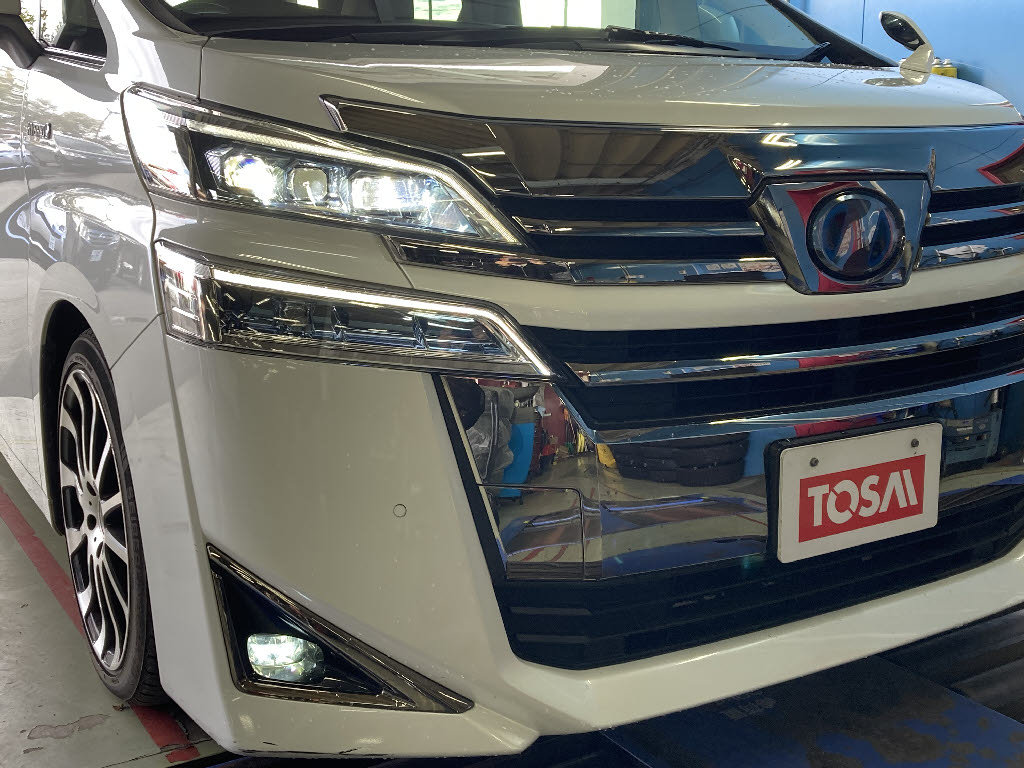 トヨタ ヴェルファイアハイブリッド17枚目