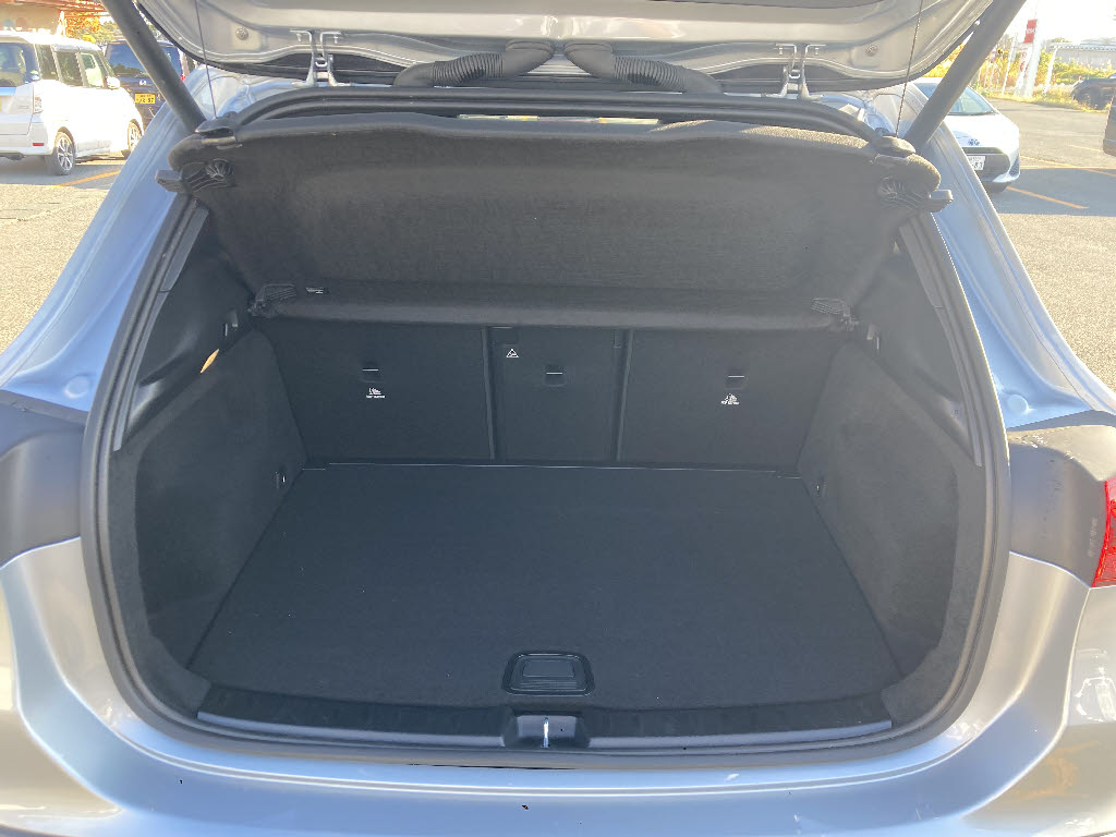 メルセデスベンツ GLAクラス16枚目