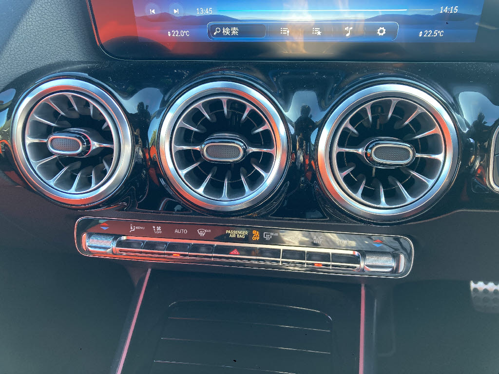 メルセデスベンツ GLAクラス6枚目