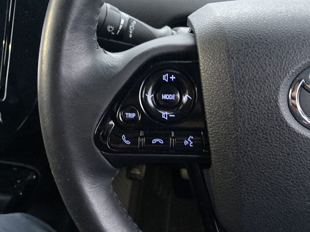 トヨタ プリウスPHV13枚目