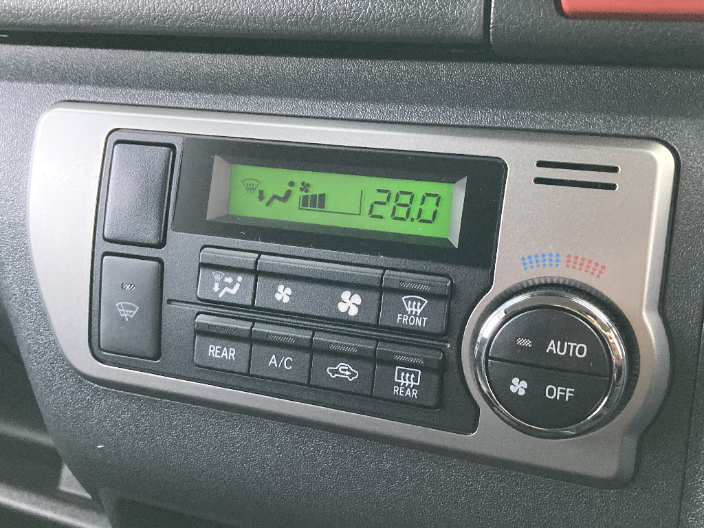 トヨタ ハイエースＶ7枚目