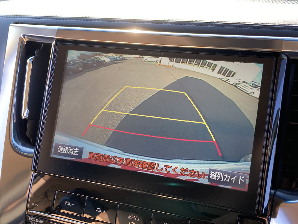 トヨタ アルファード ハイブリッド5枚目