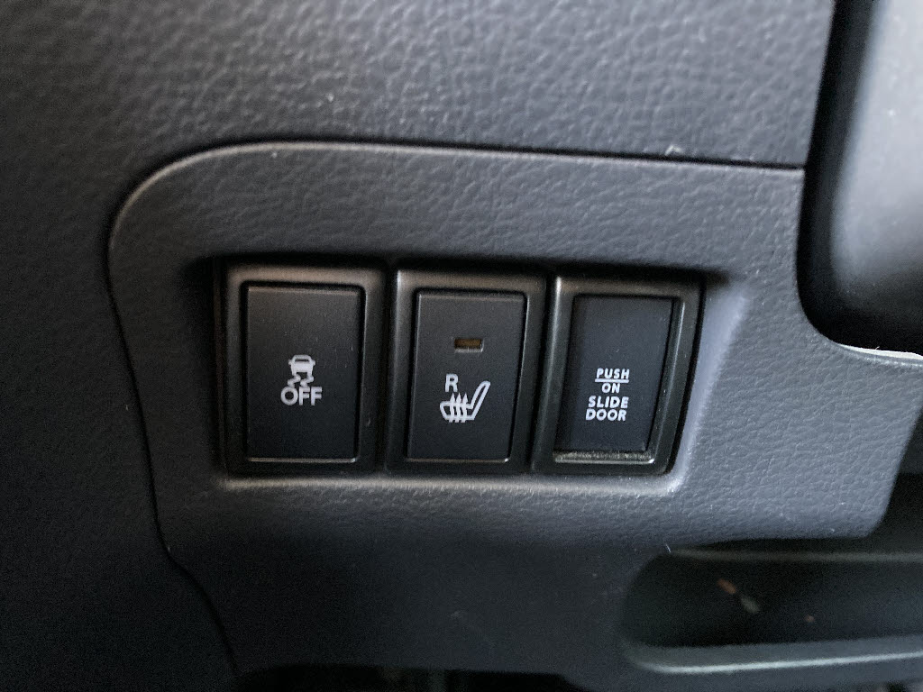 スズキ スペーシア6枚目