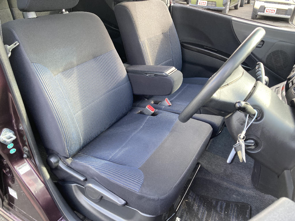 ダイハツ ムーヴ12枚目