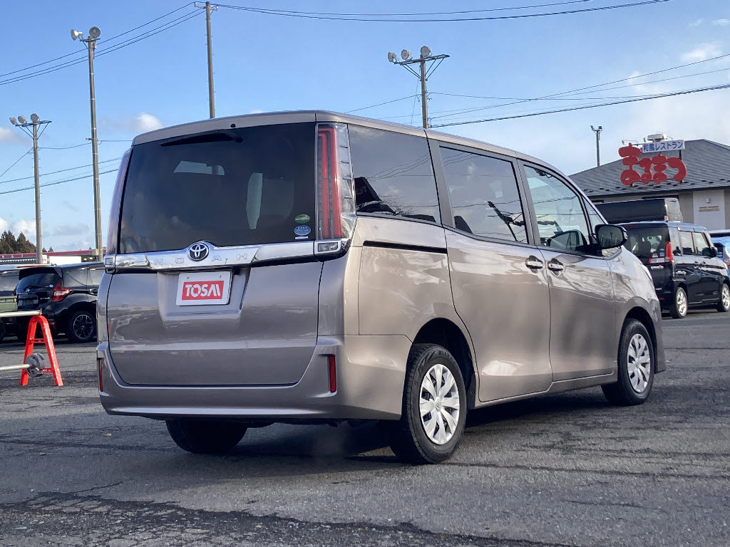 トヨタ ノア1枚目