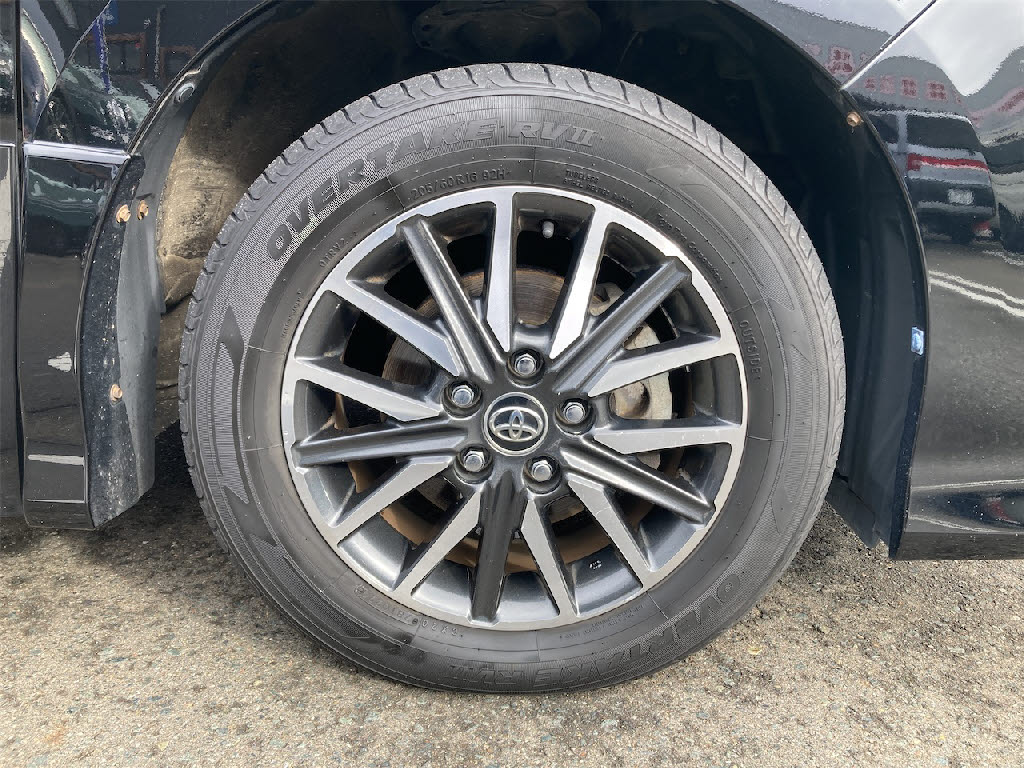 トヨタ ヴォクシー6枚目