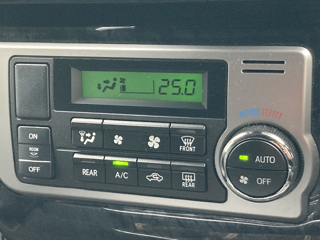 トヨタ ハイエース12枚目