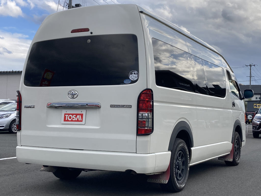 トヨタ ハイエース1枚目