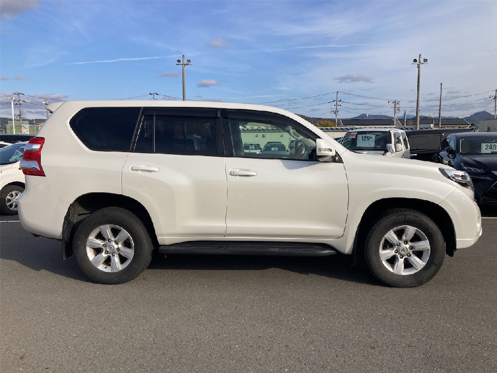 トヨタ ランドクルーザー プラド7枚目