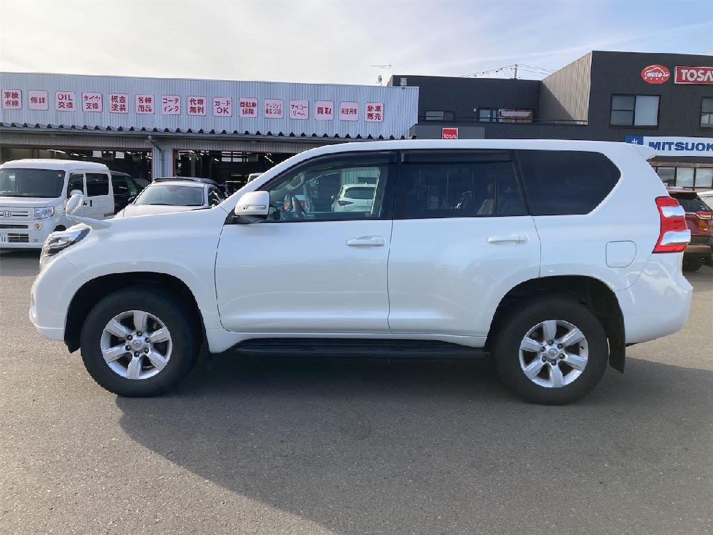 トヨタ ランドクルーザー プラド8枚目