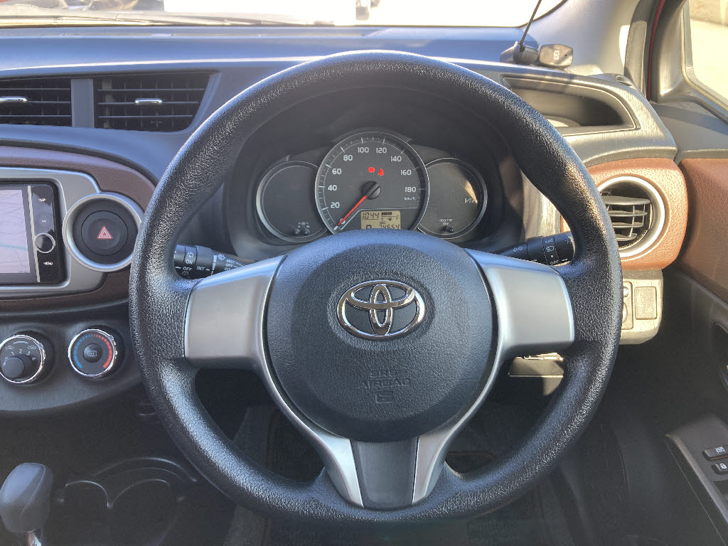 トヨタ ヴィッツ13枚目